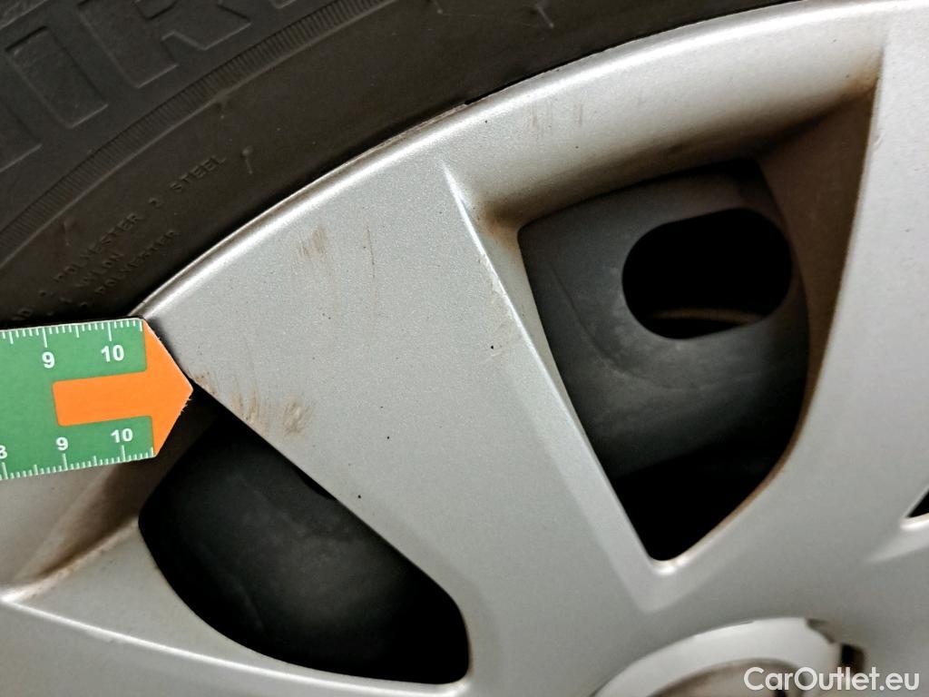  Nissan  NV300 NISSAN  / 2016 / 4P / furgón 2.0dCi 88kW (120CV) L2H1 1,2T Comfort #65