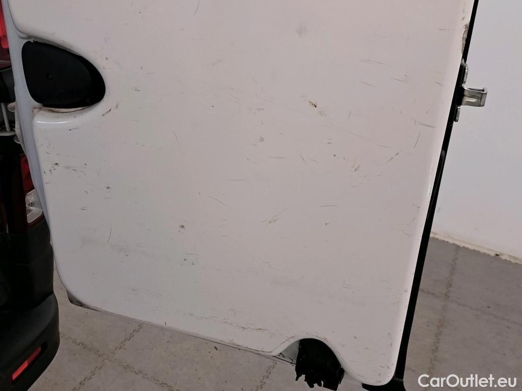  Nissan  NV300 NISSAN  / 2016 / 4P / furgón 2.0dCi 88kW (120CV) L2H1 1,2T Comfort #4