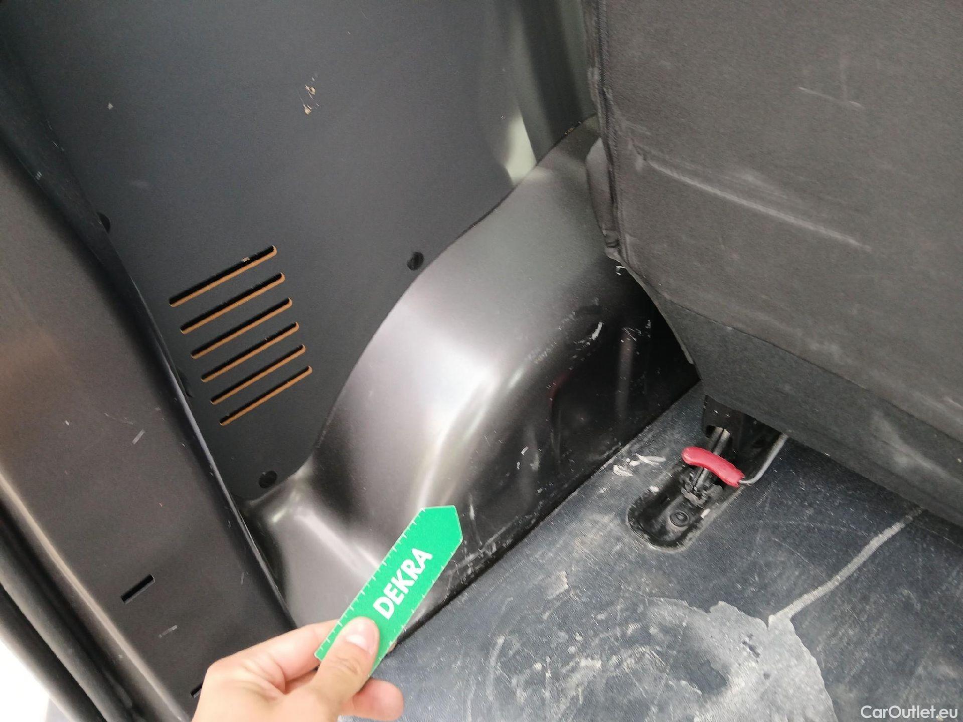  Opel  Vivaro OPEL  / 2019 / 4P / combi 1.5 Diésel 88kW (120CV) M Std Express #15