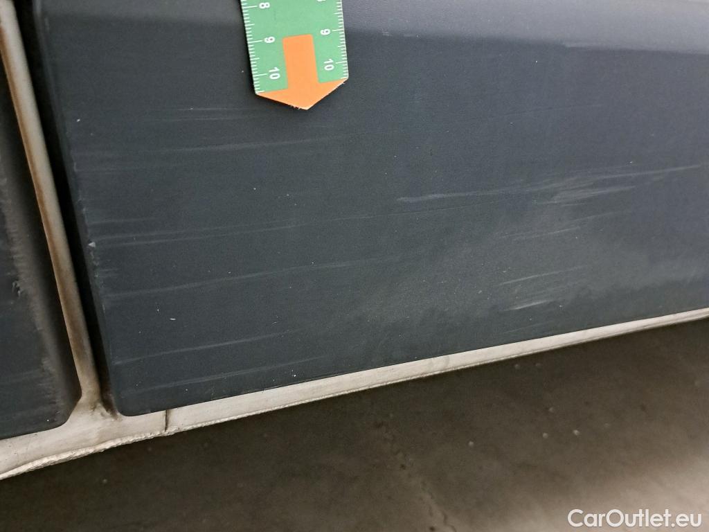  Nissan  NV300 NISSAN  / 2016 / 4P / furgón 2.0dCi 88kW (120CV) L2H1 1,2T Comfort #59