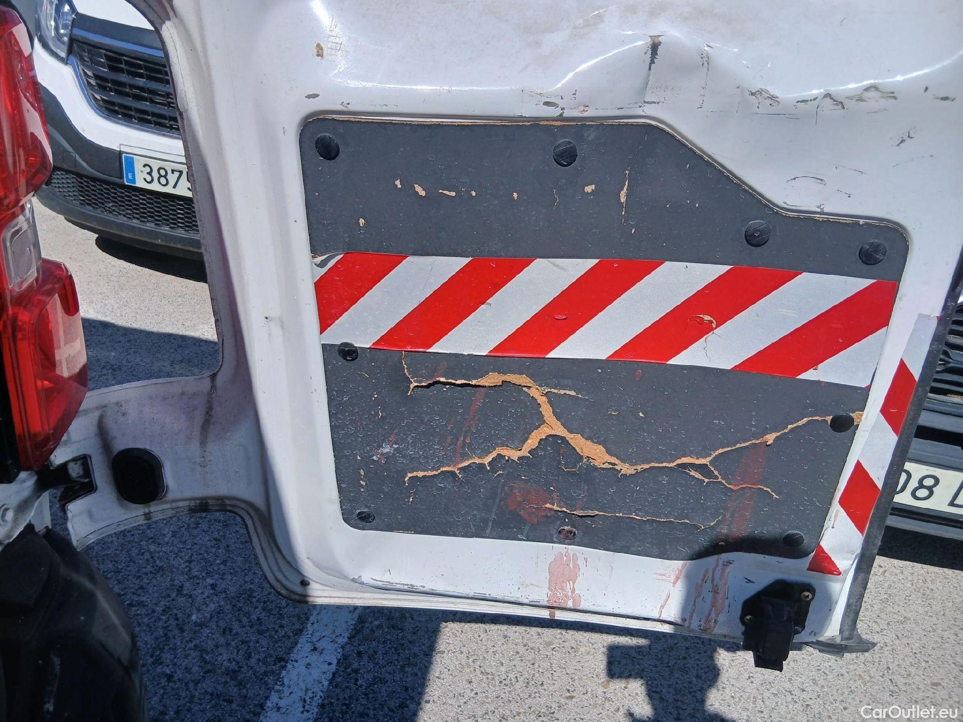  Peugeot  Expert PEUGEOT  / 2016 / 4P / furgón Furgón Pro 2.0 BlueHDi 120 S&S Standard #5