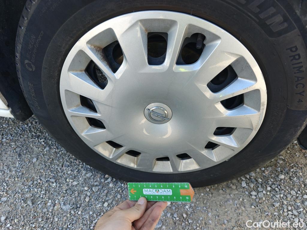  Opel  Combo OPEL  Life / 2018 / 5P / monovolumen compacto 1.5 TD 75kW (100CV) S/S Selective L #51