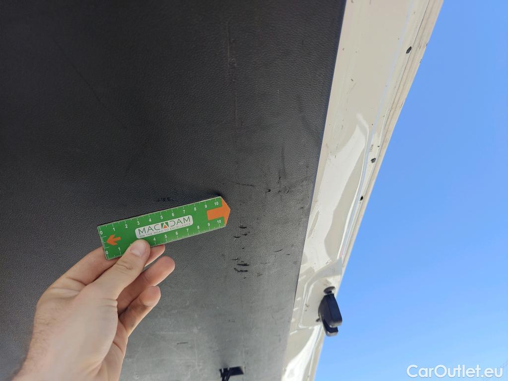  Opel  Combo OPEL  Life / 2018 / 5P / monovolumen compacto 1.5 TD 75kW (100CV) S/S Selective L #47