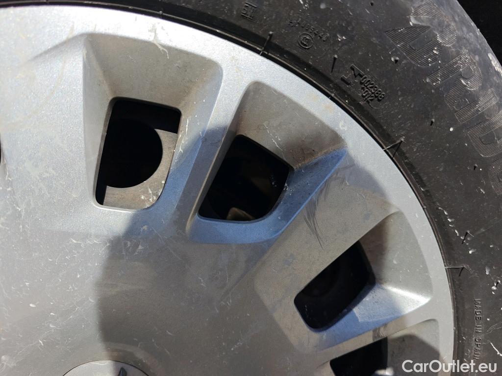  Opel  Combo OPEL  Life / 2018 / 5P / monovolumen compacto 1.5 TD 75kW (100CV) S/S Selective L #55