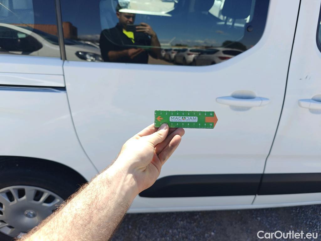  Opel  Combo OPEL  Life / 2018 / 5P / monovolumen compacto 1.5 TD 75kW (100CV) S/S Selective L #65