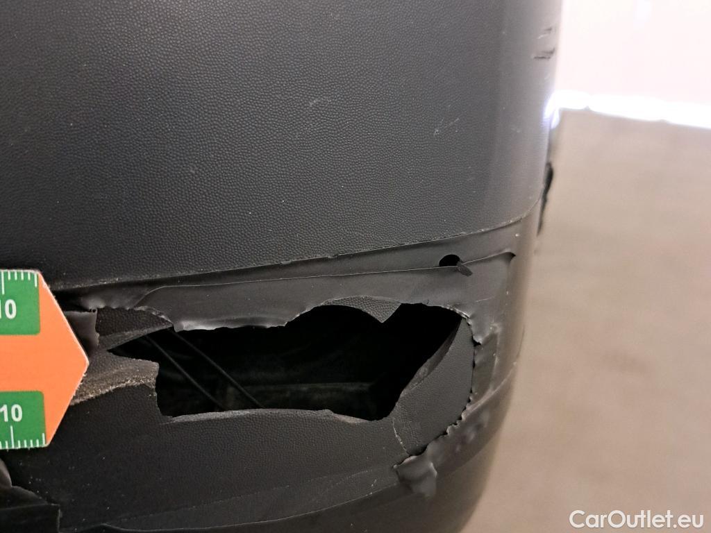  Nissan  NV300 NISSAN  / 2016 / 4P / furgón 2.0dCi 88kW (120CV) L2H1 1,2T Comfort #55