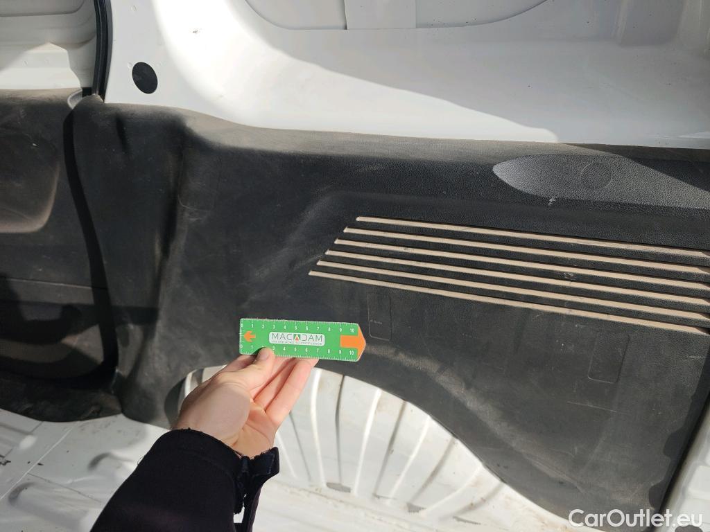  Opel  Combo OPEL  / 2018 / 3P / furgón derivado de turismo 1.5 TD 75kW (100CV) Express L H1 650kg (AC) #49