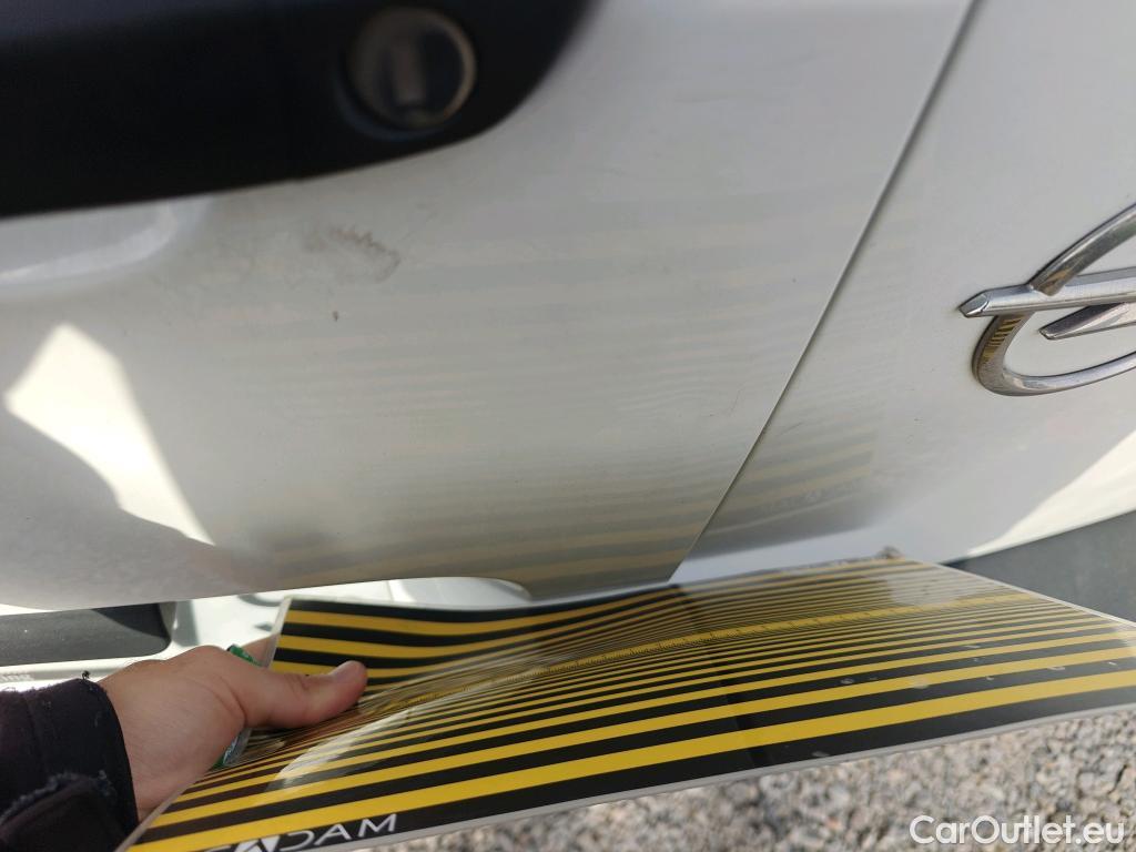  Opel  Combo OPEL  / 2018 / 3P / furgón derivado de turismo 1.5 TD 75kW (100CV) Express L H1 650kg (AC) #61