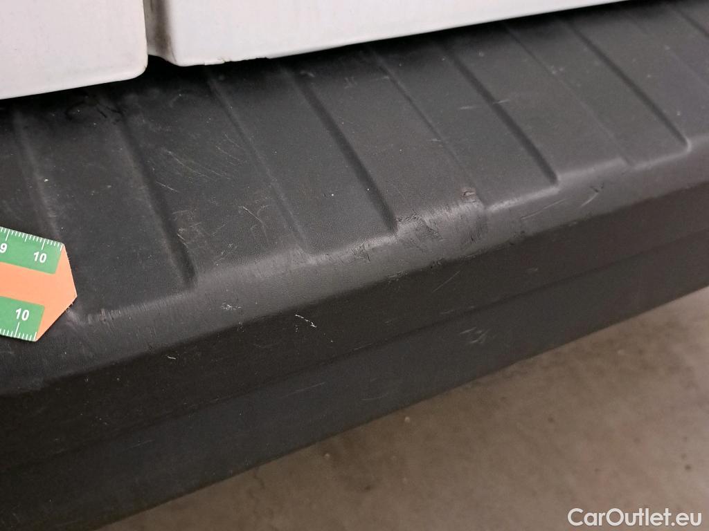  Nissan  NV300 NISSAN  / 2016 / 4P / furgón 2.0dCi 88kW (120CV) L2H1 1,2T Comfort #38