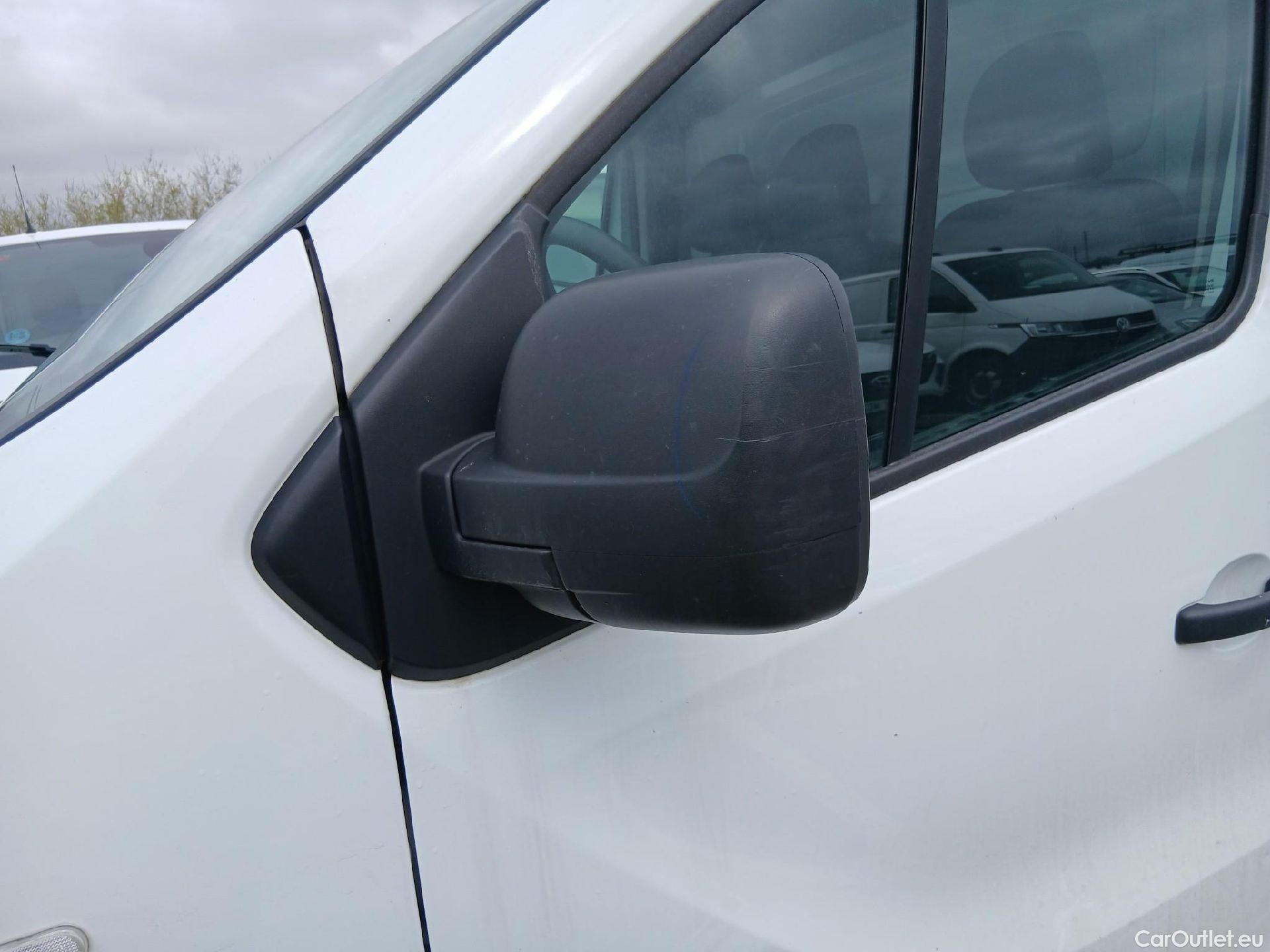  Nissan  NV300 NISSAN  / 2016 / 4P / furgón 2.0dCi 88kW (120CV) L1H1 1T Optima #10