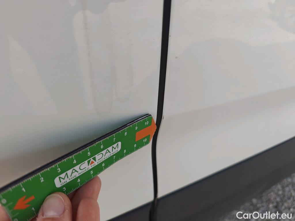  Opel  Combo OPEL  / 2018 / 3P / furgón derivado de turismo 1.5 TD 75kW (100CV) Express L H1 650kg (AC) #46