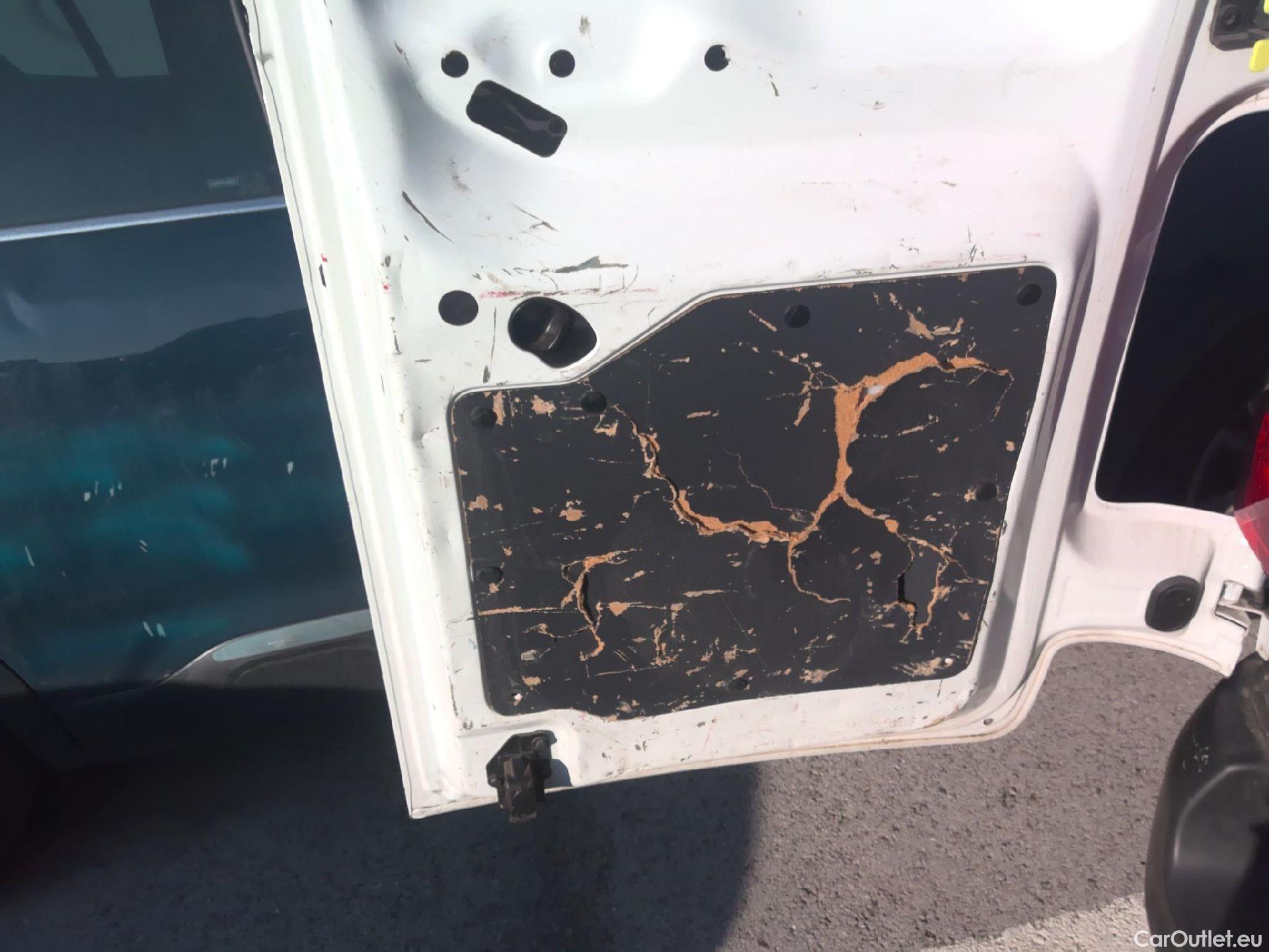  Opel  Vivaro OPEL  / 2019 / 4P / furgón  1.5 Diésel 74kW(100CV)M Std Exp #6