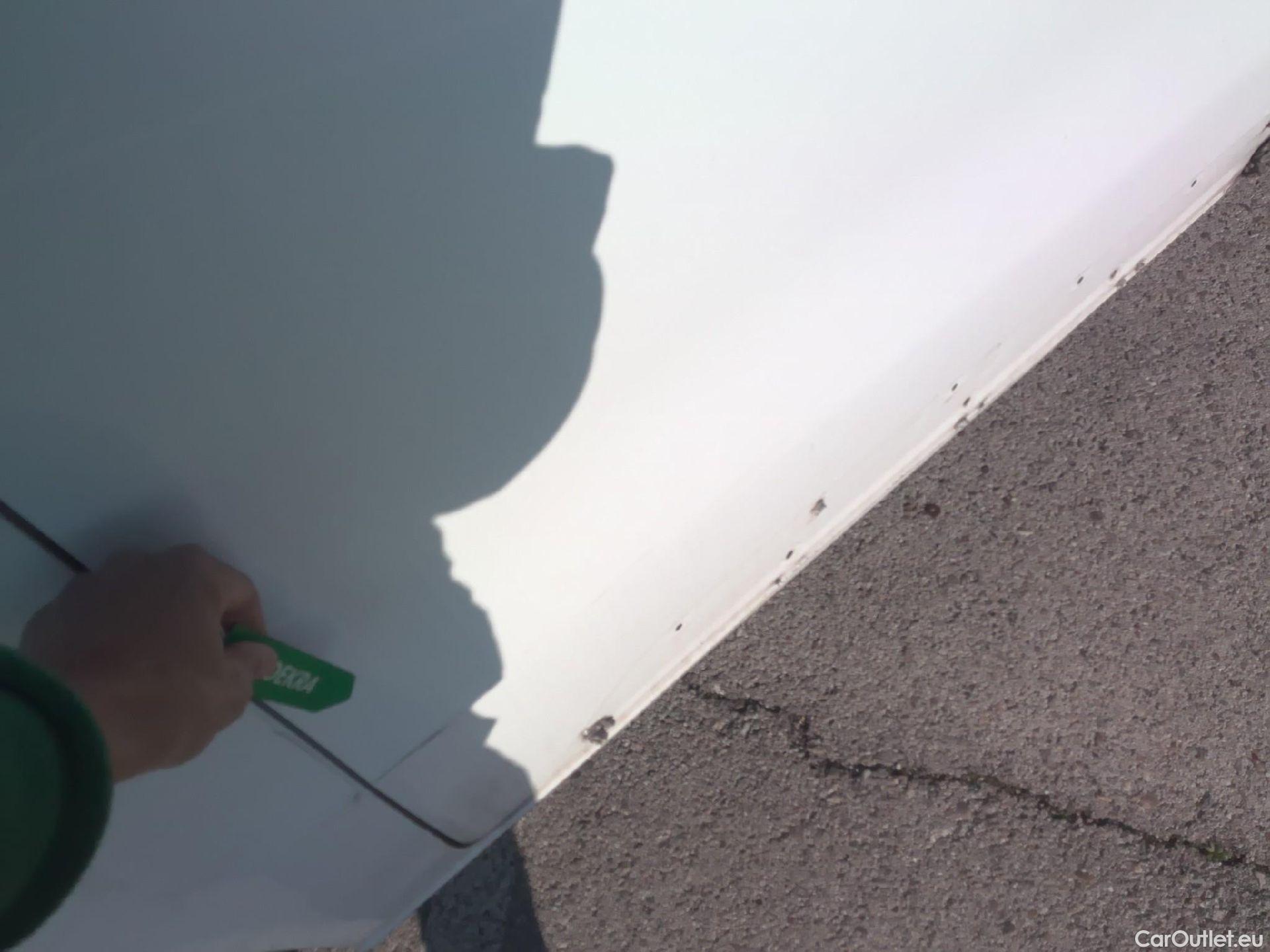  Opel  Vivaro OPEL  / 2019 / 4P / furgón  1.5 Diésel 74kW(100CV)M Std Exp #43