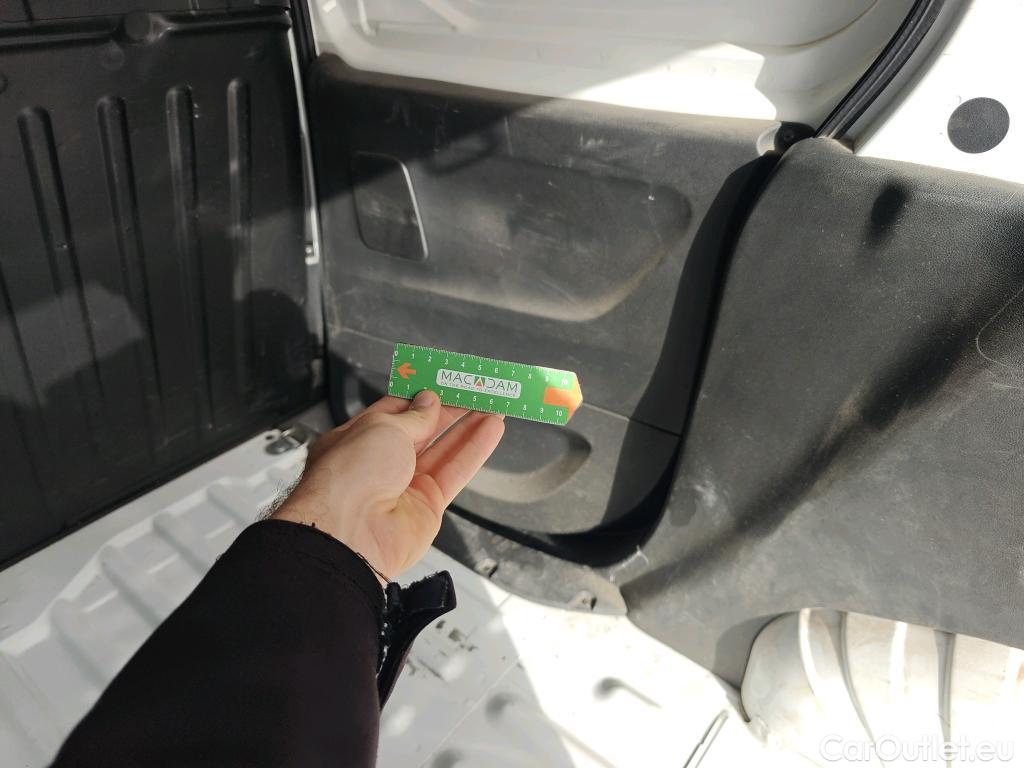  Opel  Combo OPEL  / 2018 / 3P / furgón derivado de turismo 1.5 TD 75kW (100CV) Express L H1 650kg (AC) #38