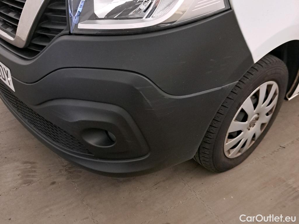  Nissan  NV300 NISSAN  / 2016 / 4P / furgón 2.0dCi 88kW (120CV) L2H1 1,2T Comfort #44