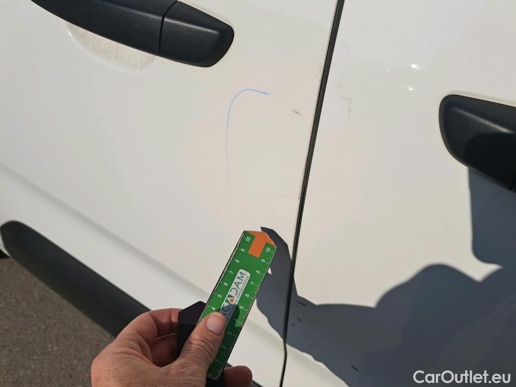  Opel  Combo OPEL  / 2018 / 3P / furgón derivado de turismo 1.5 TD 75kW (100CV) Express L H1 650kg (AC) #21