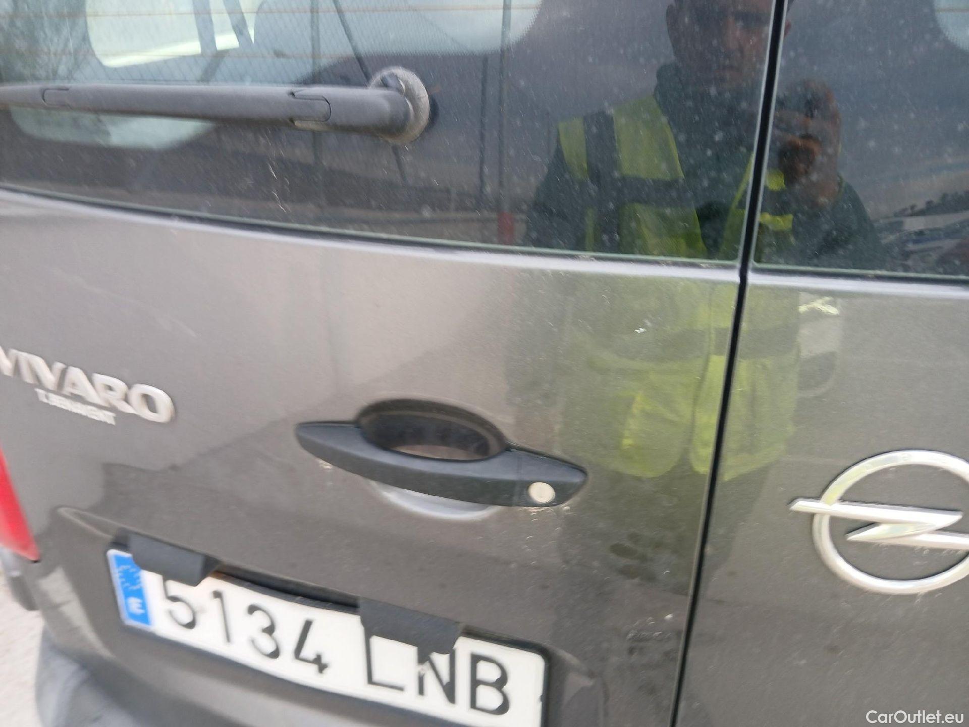  Opel  Vivaro OPEL  / 2019 / 4P / combi 1.5 Diésel 88kW (120CV) M Std Express #18