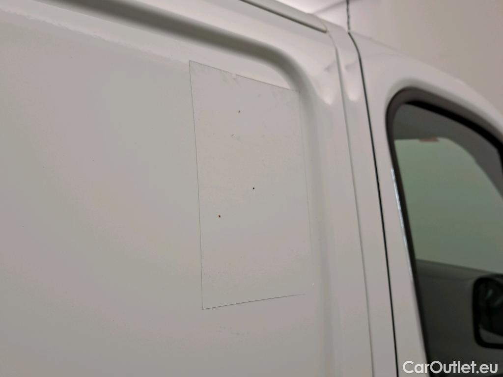  Nissan  NV300 NISSAN  / 2016 / 4P / furgón 2.0dCi 88kW (120CV) L2H1 1,2T Comfort #51