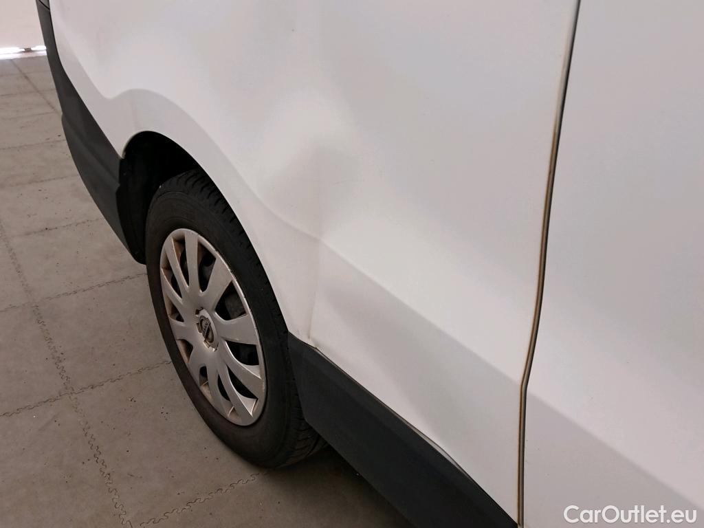  Nissan  NV300 NISSAN  / 2016 / 4P / furgón 2.0dCi 88kW (120CV) L2H1 1,2T Comfort #17