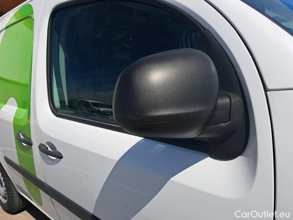  Renault  Kangoo RENAULT  Furgón/2013/3P/furgón derivado de turismo Profesional dCi 55 kW (75 CV) #31