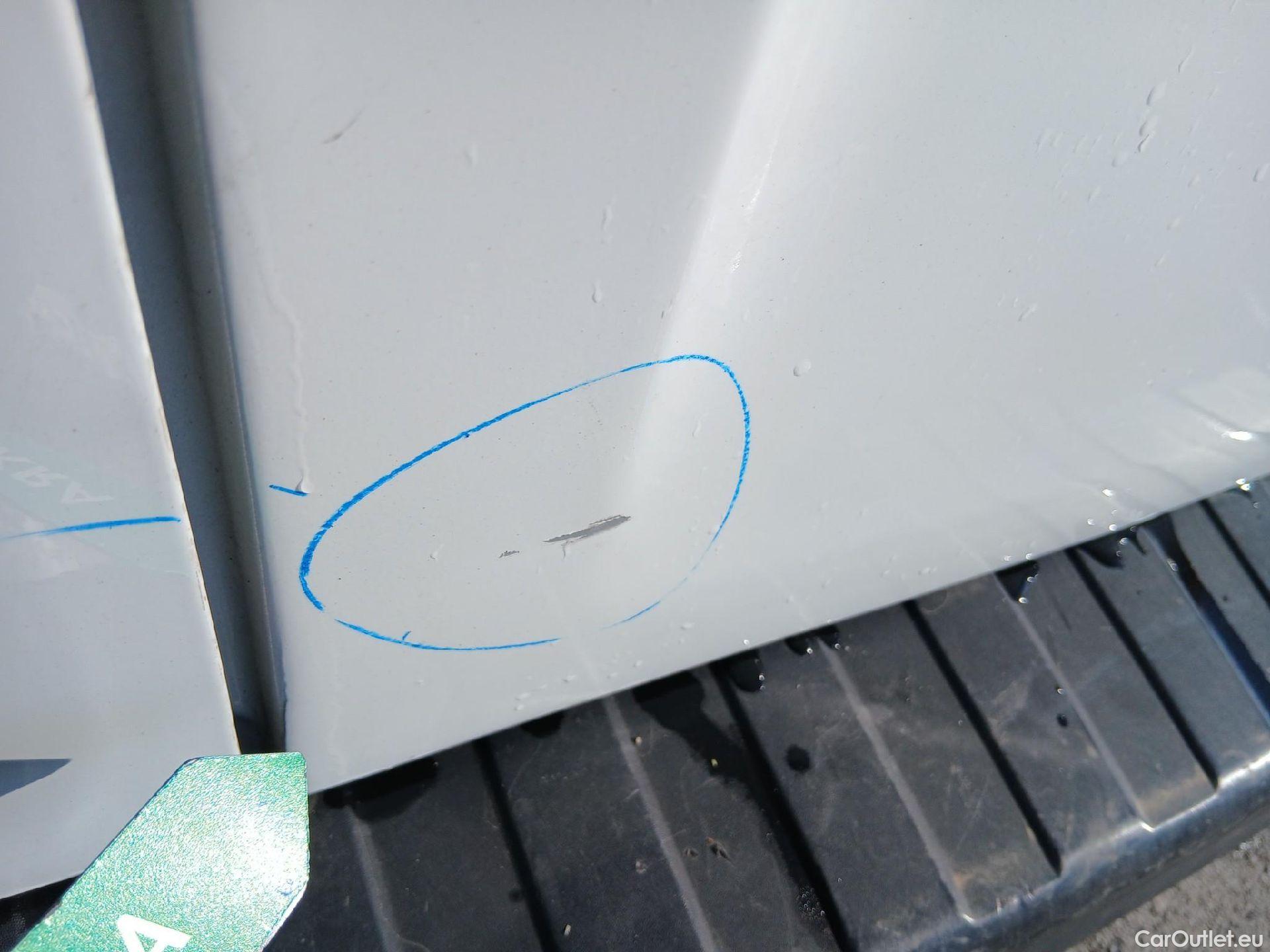  Renault  Trafic RENAULT  / 2019 / 4P / furgón Furgón 27 L1H1 Energy BluedCi 88 kW (AC) #30