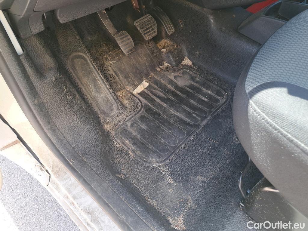  Renault  Kangoo RENAULT  Furgón/2013/3P/furgón derivado de turismo Profesional dCi 55 kW (75 CV) #34