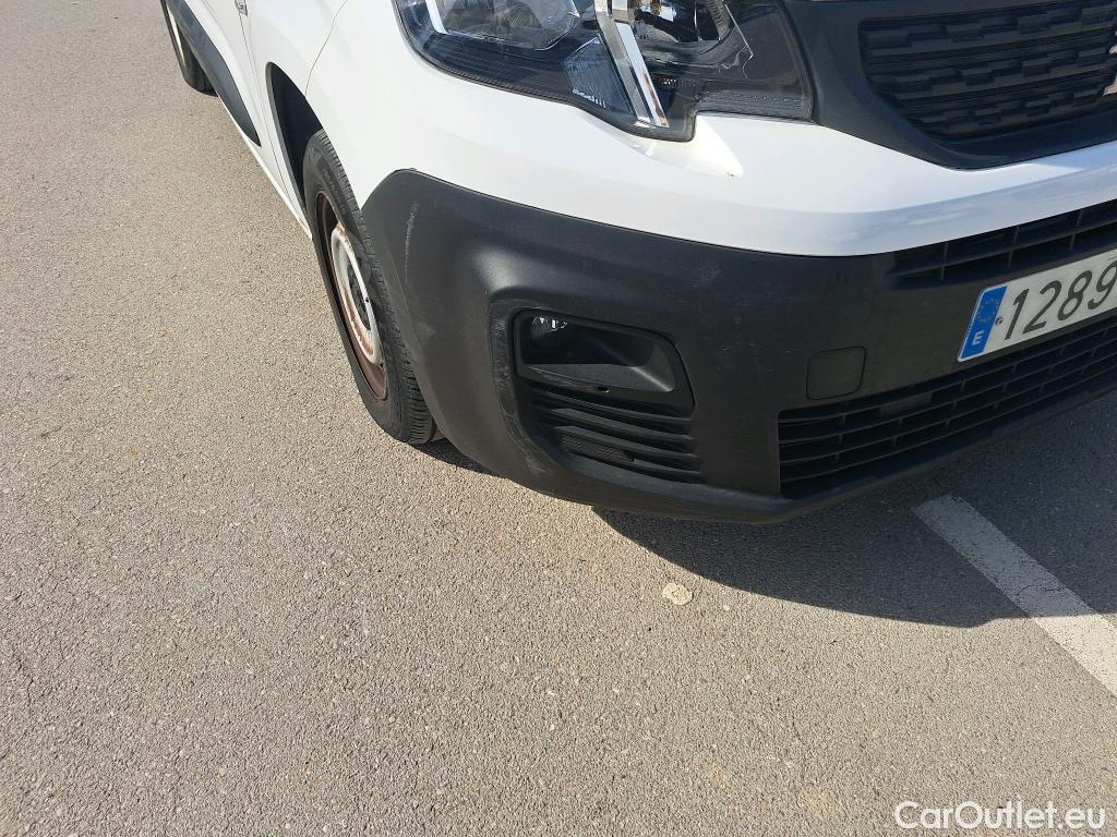  Peugeot  Partner PEUGEOT  / 2018 / 4P / furgón derivado de turismo Premium Standard 600kg BlueHDi 73kW #29