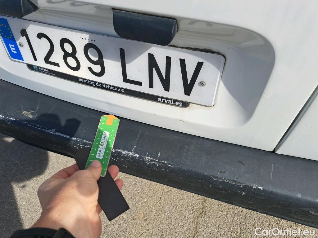  Peugeot  Partner PEUGEOT  / 2018 / 4P / furgón derivado de turismo Premium Standard 600kg BlueHDi 73kW #14