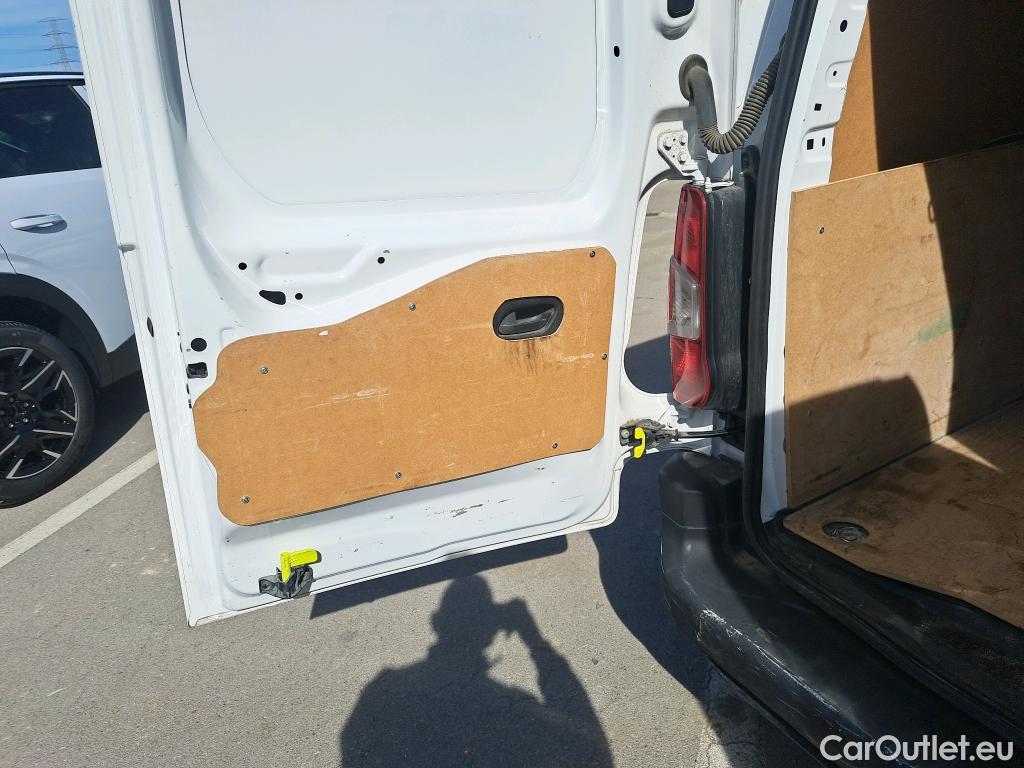  Peugeot  Partner PEUGEOT  / 2018 / 4P / furgón derivado de turismo Premium Standard 600kg BlueHDi 73kW #59