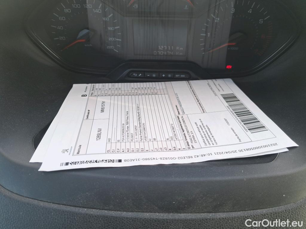  Peugeot  Partner PEUGEOT  / 2018 / 4P / furgón derivado de turismo Premium Standard 600kg BlueHDi 73kW #31