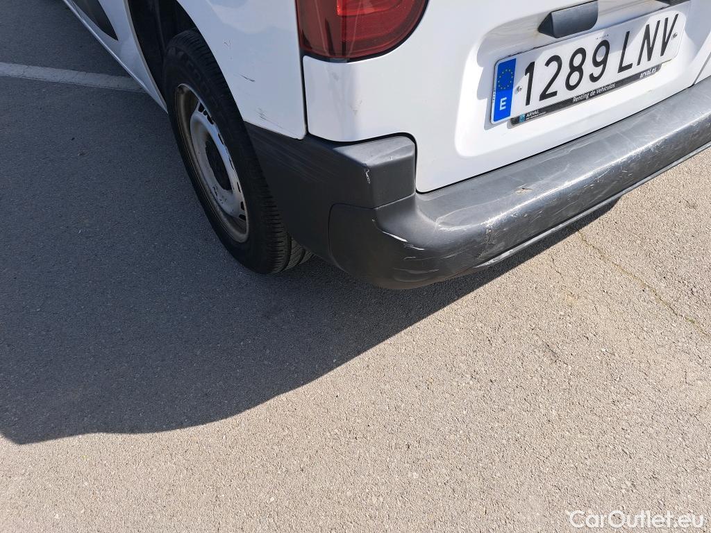  Peugeot  Partner PEUGEOT  / 2018 / 4P / furgón derivado de turismo Premium Standard 600kg BlueHDi 73kW #27