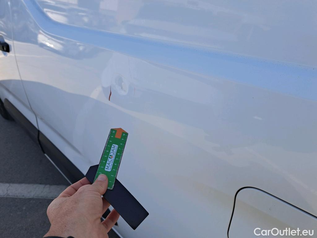  Peugeot  Partner PEUGEOT  / 2018 / 4P / furgón derivado de turismo Premium Standard 600kg BlueHDi 73kW #4