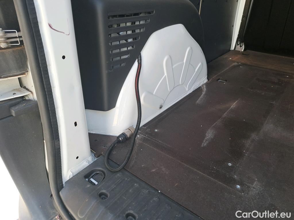  Renault  Kangoo RENAULT  Furgón/2013/3P/furgón derivado de turismo Profesional dCi 55 kW (75 CV) #37