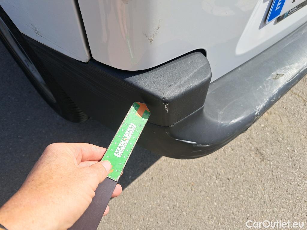  Peugeot  Partner PEUGEOT  / 2018 / 4P / furgón derivado de turismo Premium Standard 600kg BlueHDi 73kW #28