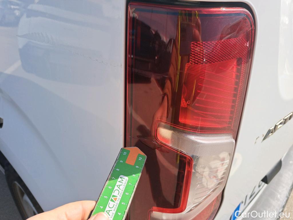  Peugeot  Partner PEUGEOT  / 2018 / 4P / furgón derivado de turismo Premium Standard 600kg BlueHDi 73kW #53