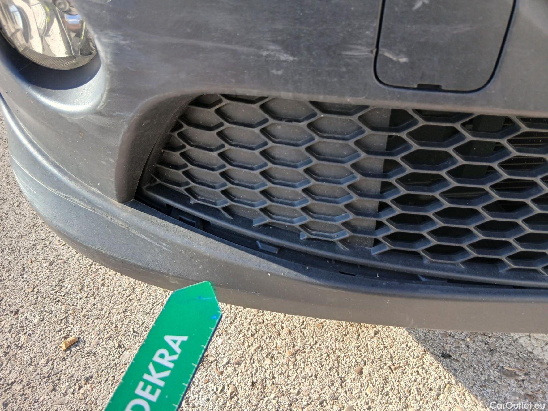  Renault  Trafic RENAULT  / 2019 / 4P / furgón Furgón 27 L1H1 Energy BluedCi 88 kW (AC) #10