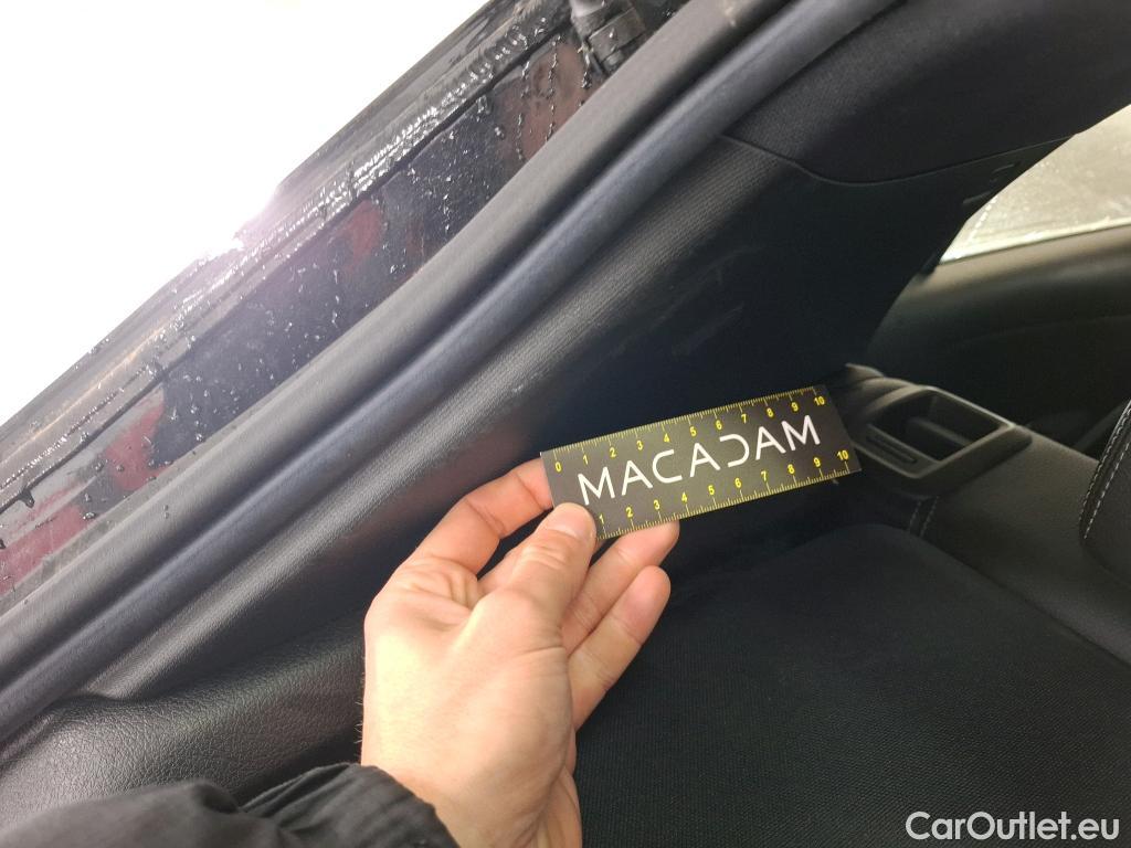  Mercedes  A-Klasse MERCEDES BENZ Classe A Compact  2018  5P  Berline A 250 e Business Line 8G DCT #33