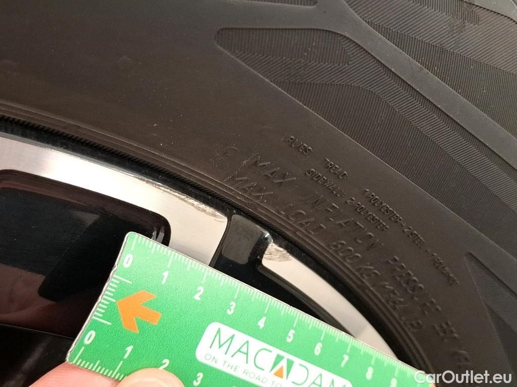  Mercedes  GLA MERCEDES-BENZ  / 2020 / 5P / SUV 2.0  200 D BUSINESS LINE DCT #16