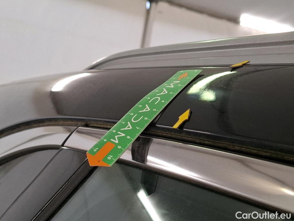  Ford  Kuga FORD  / 2019 / 5P / SUV 2.5 190 hybrid Flexifuel Pshift Titanium #48