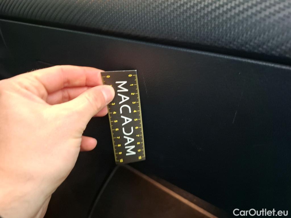  Mercedes  A-Klasse MERCEDES BENZ Classe A Compact  2018  5P  Berline A 250 e Business Line 8G DCT #17