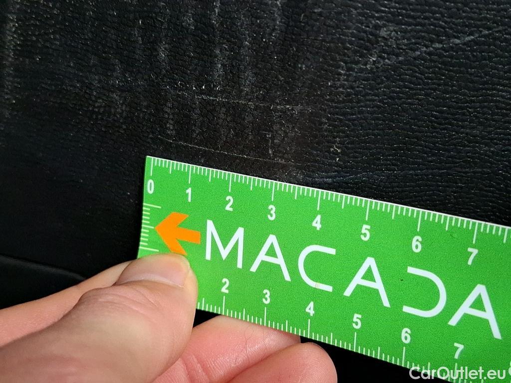  Peugeot  2008  Allure Business 1.5 HDi 110CV BVM6 E6d #17