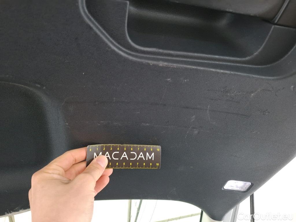  Land Rover  Discovery LAND ROVER  Sport / 2019 / 5P / SUV 1.5 P300e PHEV AUTO 4WD #31