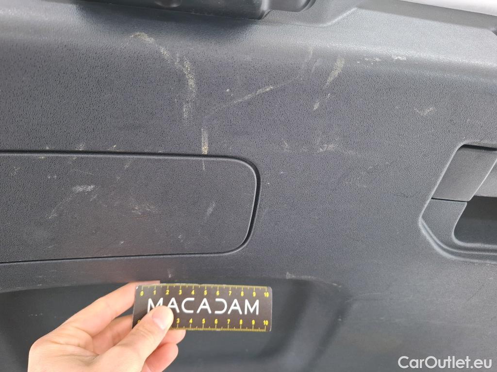  Land Rover  Discovery LAND ROVER  Sport / 2019 / 5P / SUV 1.5 P300e PHEV AUTO 4WD #30