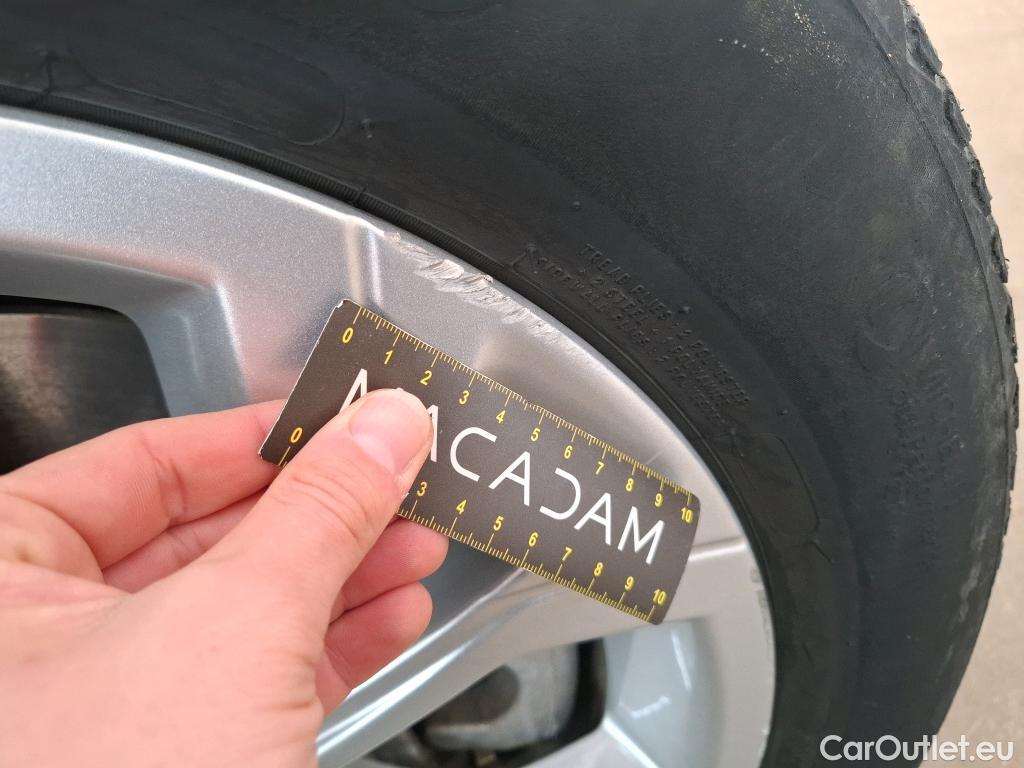  Land Rover  Discovery LAND ROVER  Sport / 2019 / 5P / SUV 1.5 P300e PHEV AUTO 4WD #18