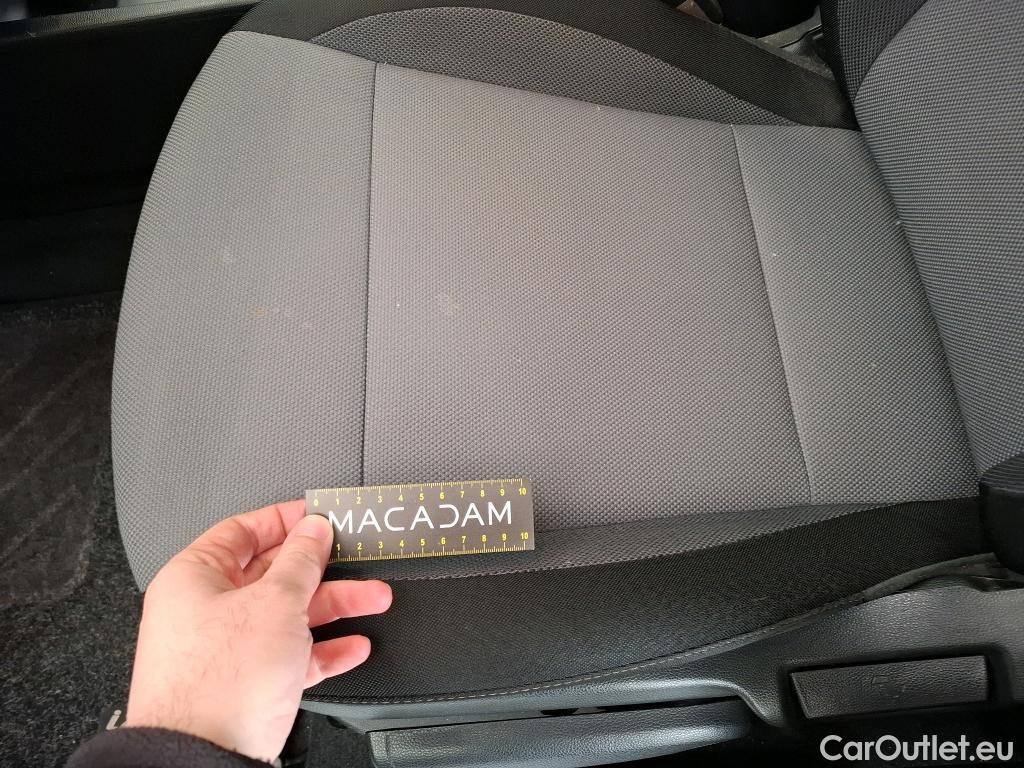  Hyundai  i20  Intuitive 1.2 85CV BVM5 E6 #33