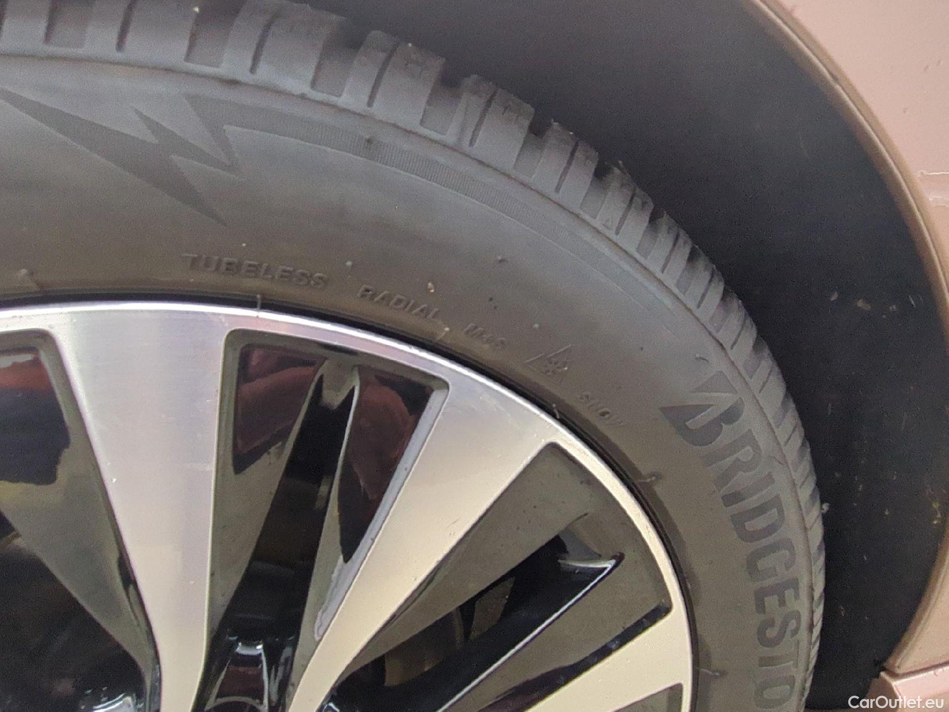  Mercedes  A-Klasse MERCEDES-BENZ Classe A Compact / 2018 / 5P / Berline A 180 Business Line 7G-DCT #6