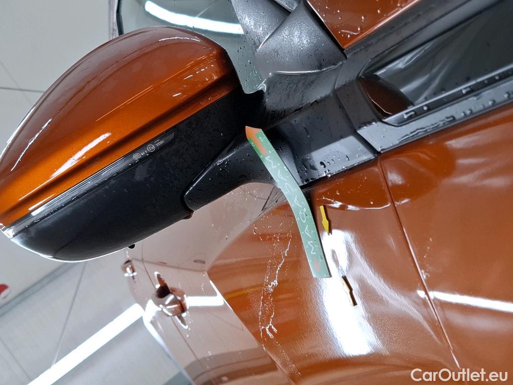  Peugeot  2008  Allure Business 1.5 HDi 110CV BVM6 E6d #24