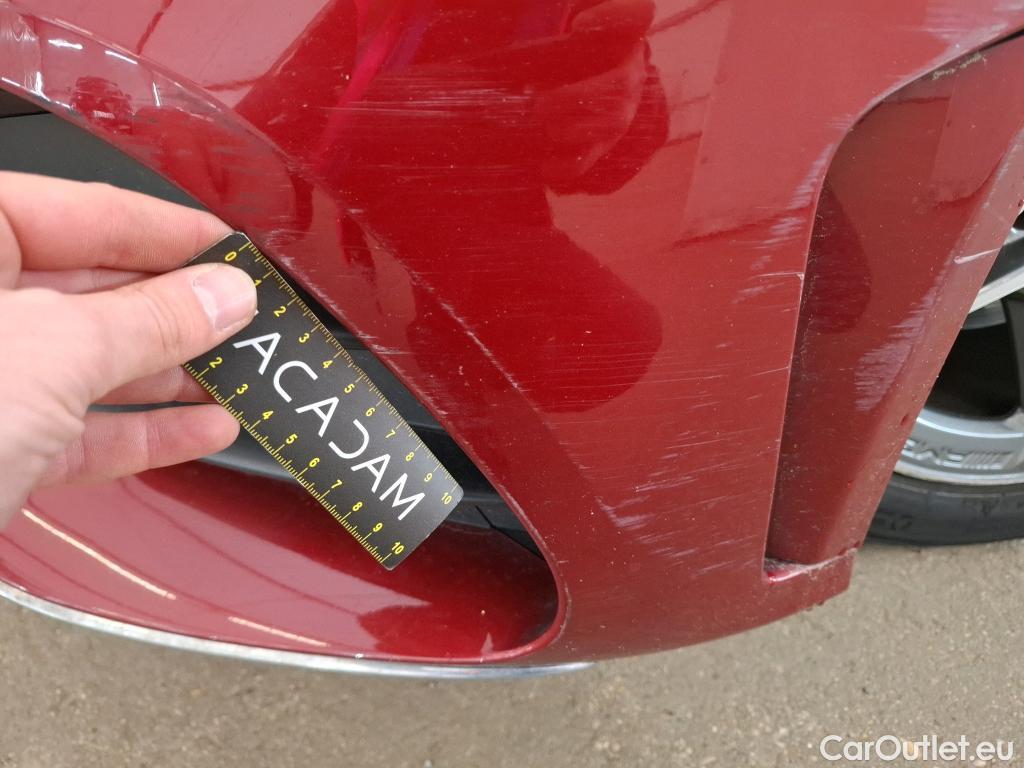  Mercedes  C-Klasse MERCEDES-BENZ Classe C Berline / 2018 / 4P / Berline C 200 d AMG Line #2