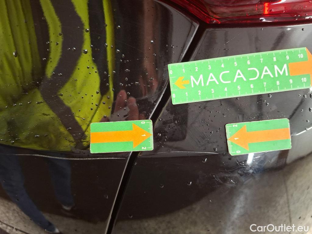  Opel   Grandland X Grandland X Edition 1.5 130CV BVA8 E6dT #29