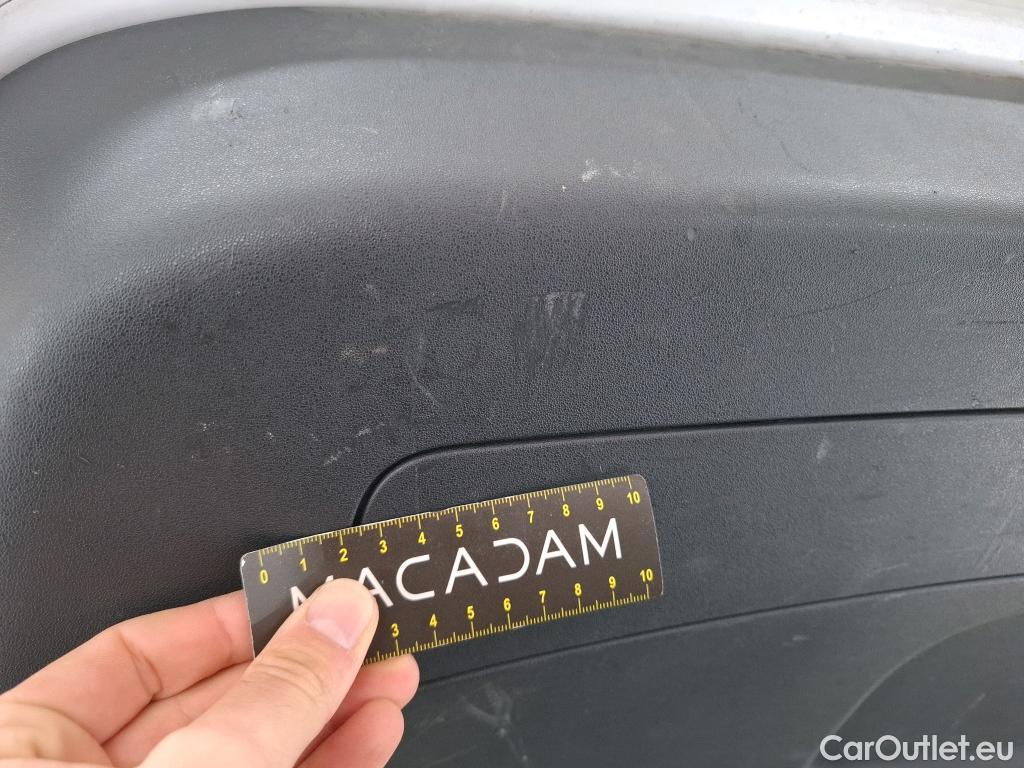  Land Rover  Discovery LAND ROVER  Sport / 2019 / 5P / SUV 1.5 P300e PHEV AUTO 4WD #26